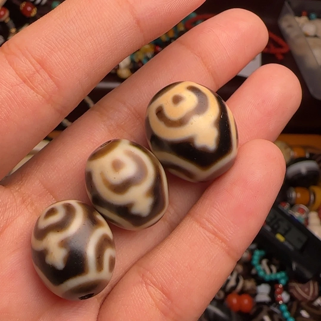 琑***宝东西如图看图片链接