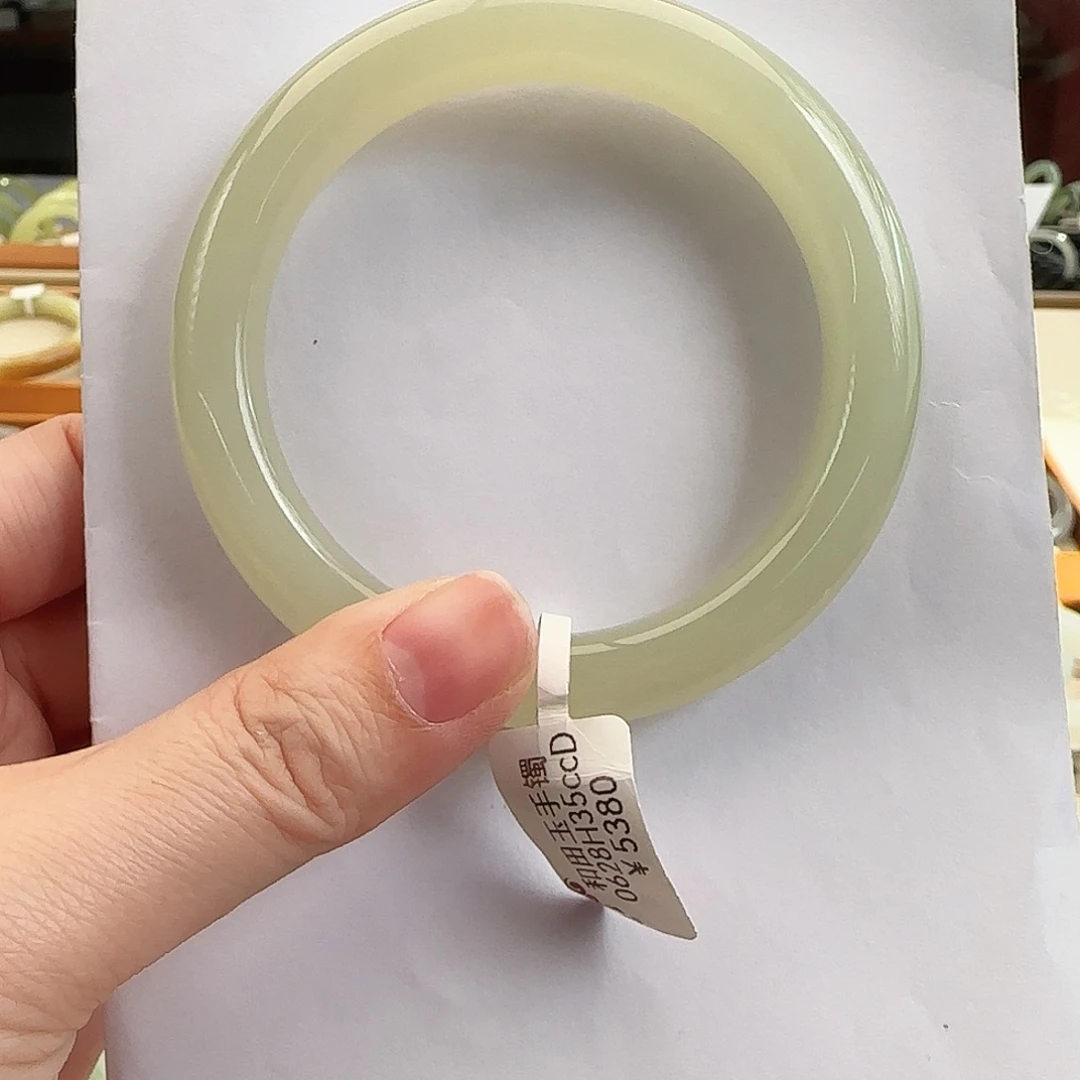 和田玉未镶嵌手镯59