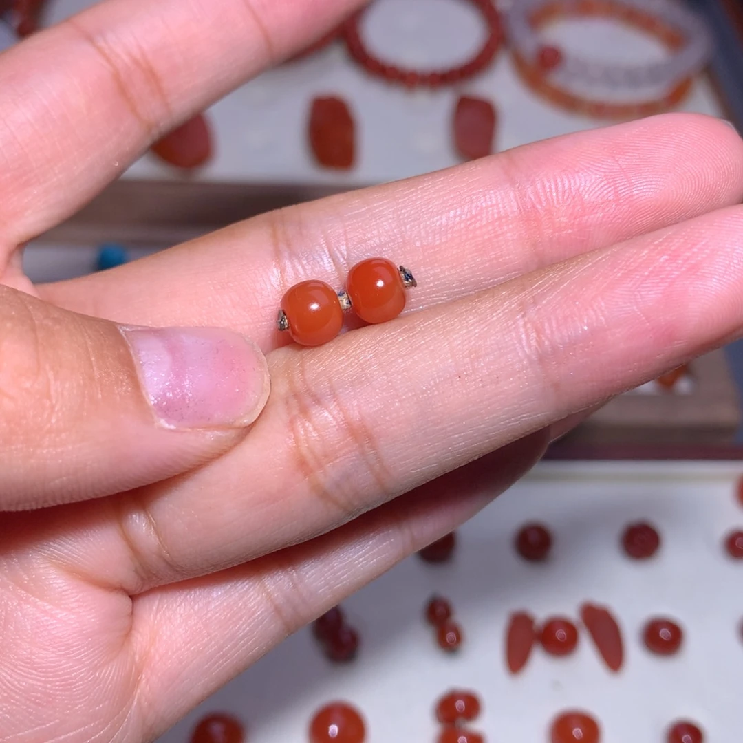 未镶嵌柿子红老型对珠微纹南红玛瑙6.5×5.5