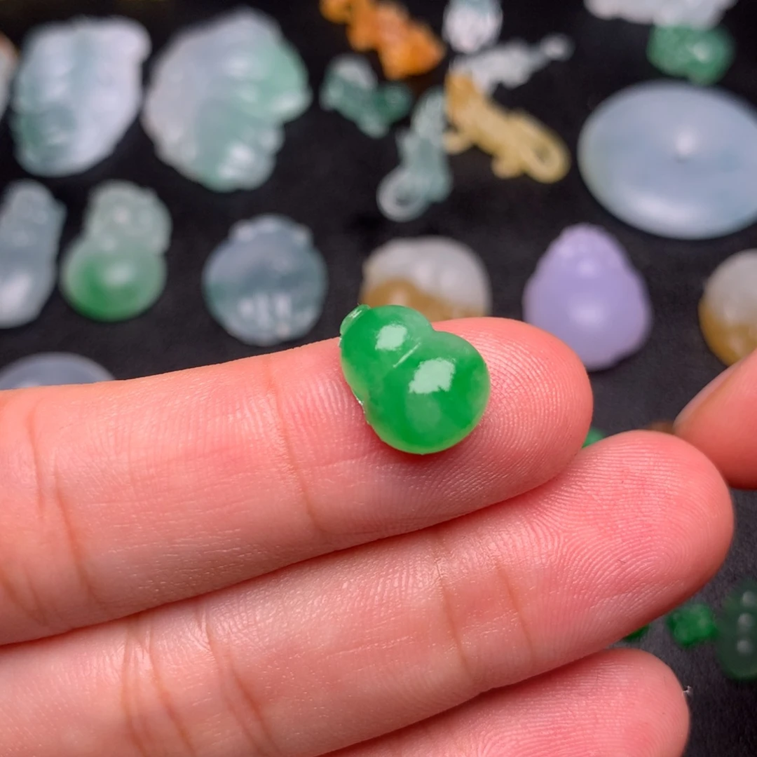 定制翡翠未镶嵌葫芦