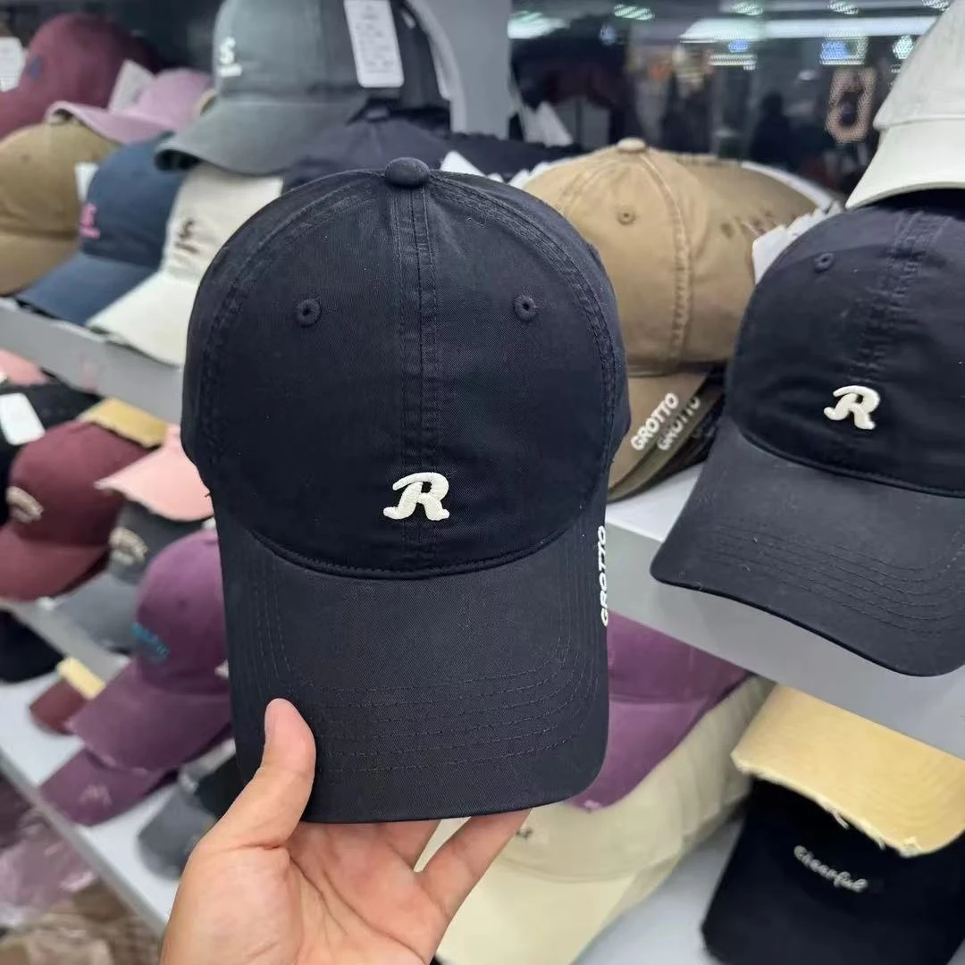 武汉【琴姐】春季新款时尚休闲字母帽子