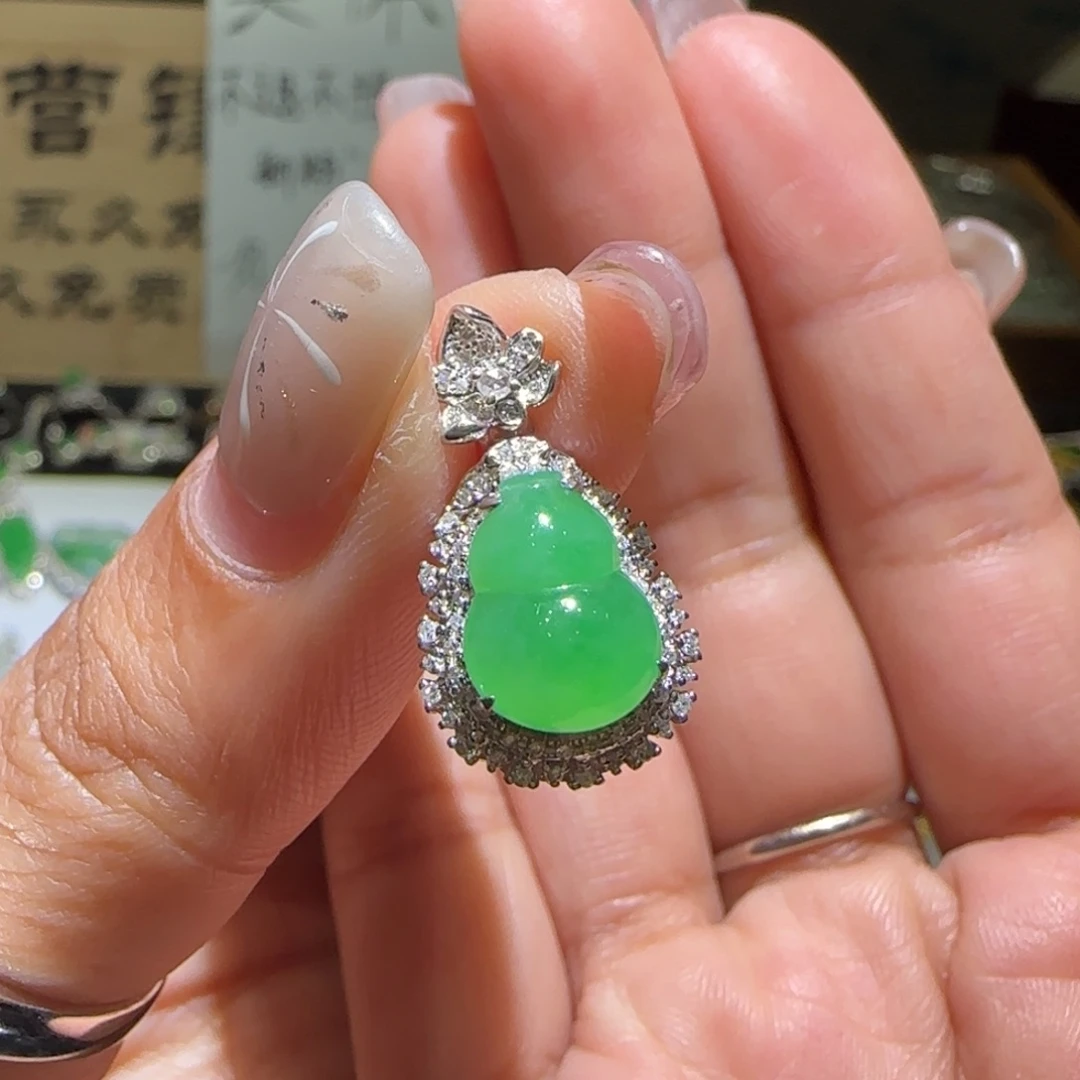 【闪购商品】翡翠颈饰18K金镶嵌缅甸