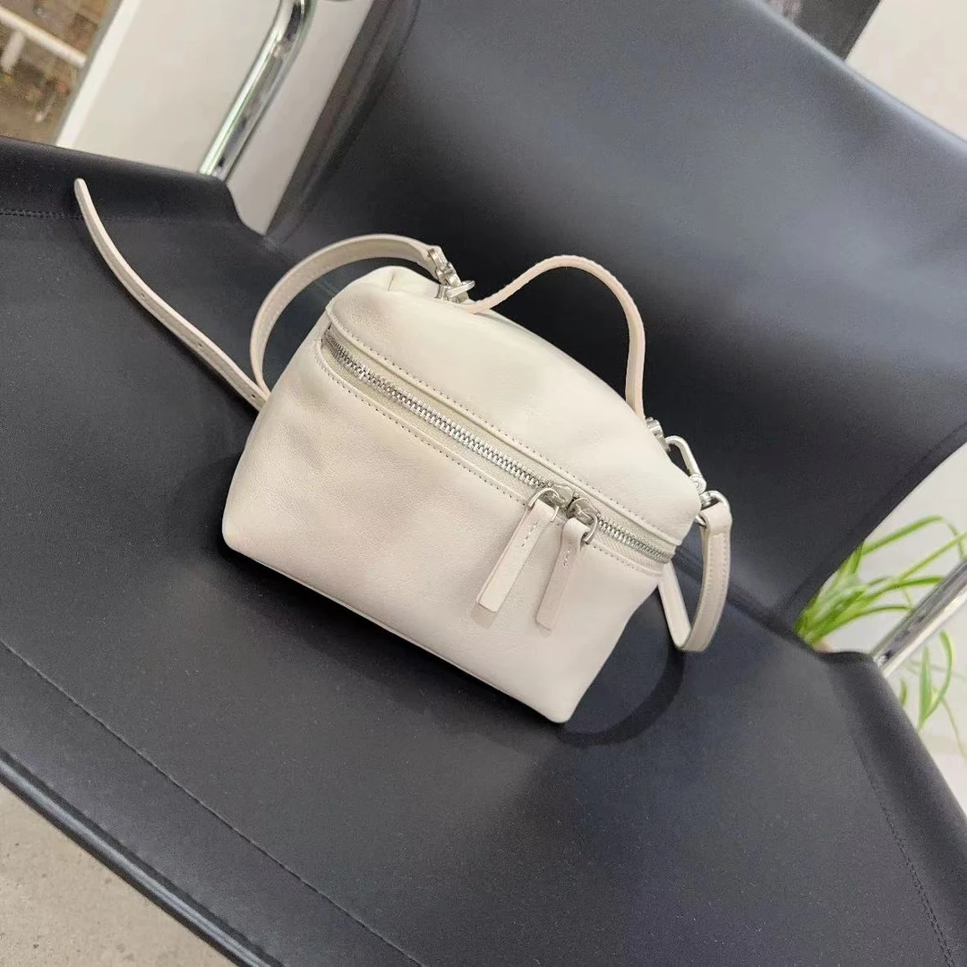 春苗女装    简约百搭包包