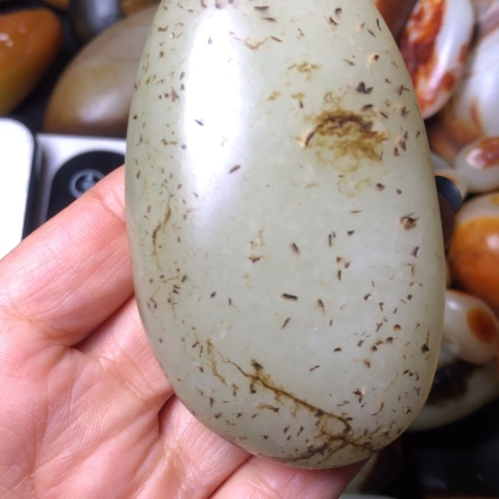 和田玉未镶嵌珠宝奇石