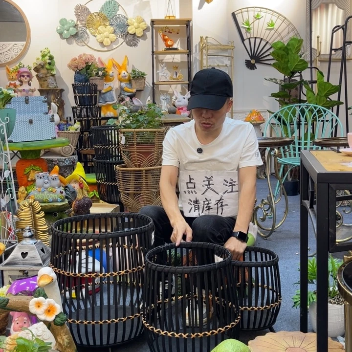 摆件三件套哈哈哈哈哈哈