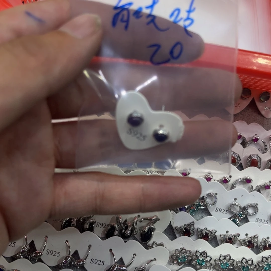 紫水晶戒指未镶嵌水晶青**?