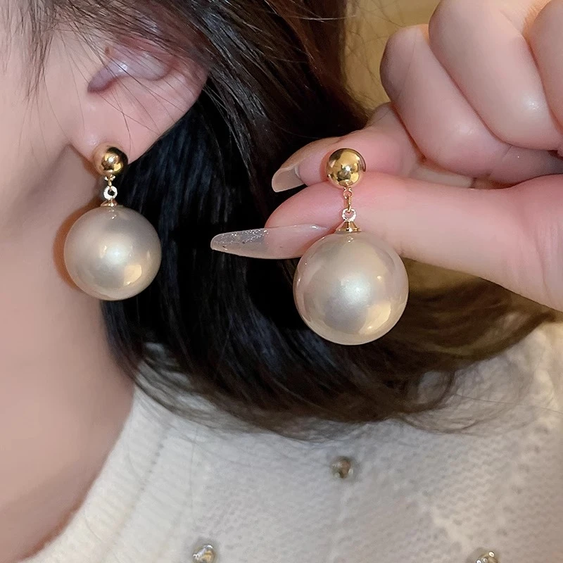 合金耳饰 珠珠耳环轻奢高级感耳钉女秋冬2025新款小众设计感耳饰