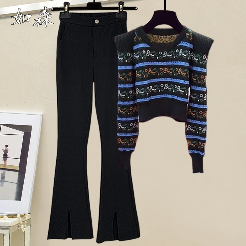 辣妹套装秋冬新款洋气减龄短款条纹毛衣女小个子黑色喇叭裤两件套