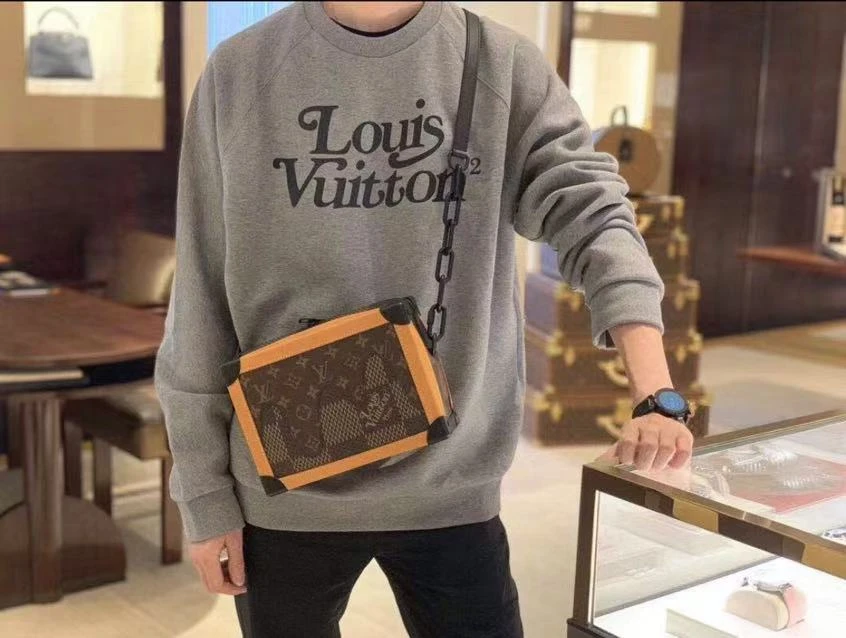 未使用 LouisVuitton/路易威登 BL1Nigo 2 联名款 字母卫衣HJY13W