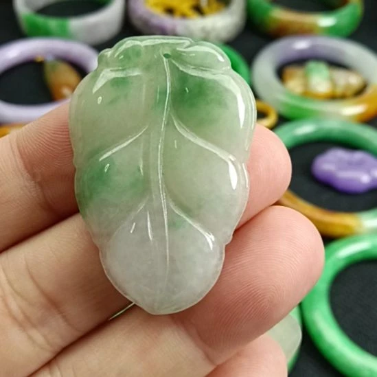 翡翠未镶嵌挂件翡翠