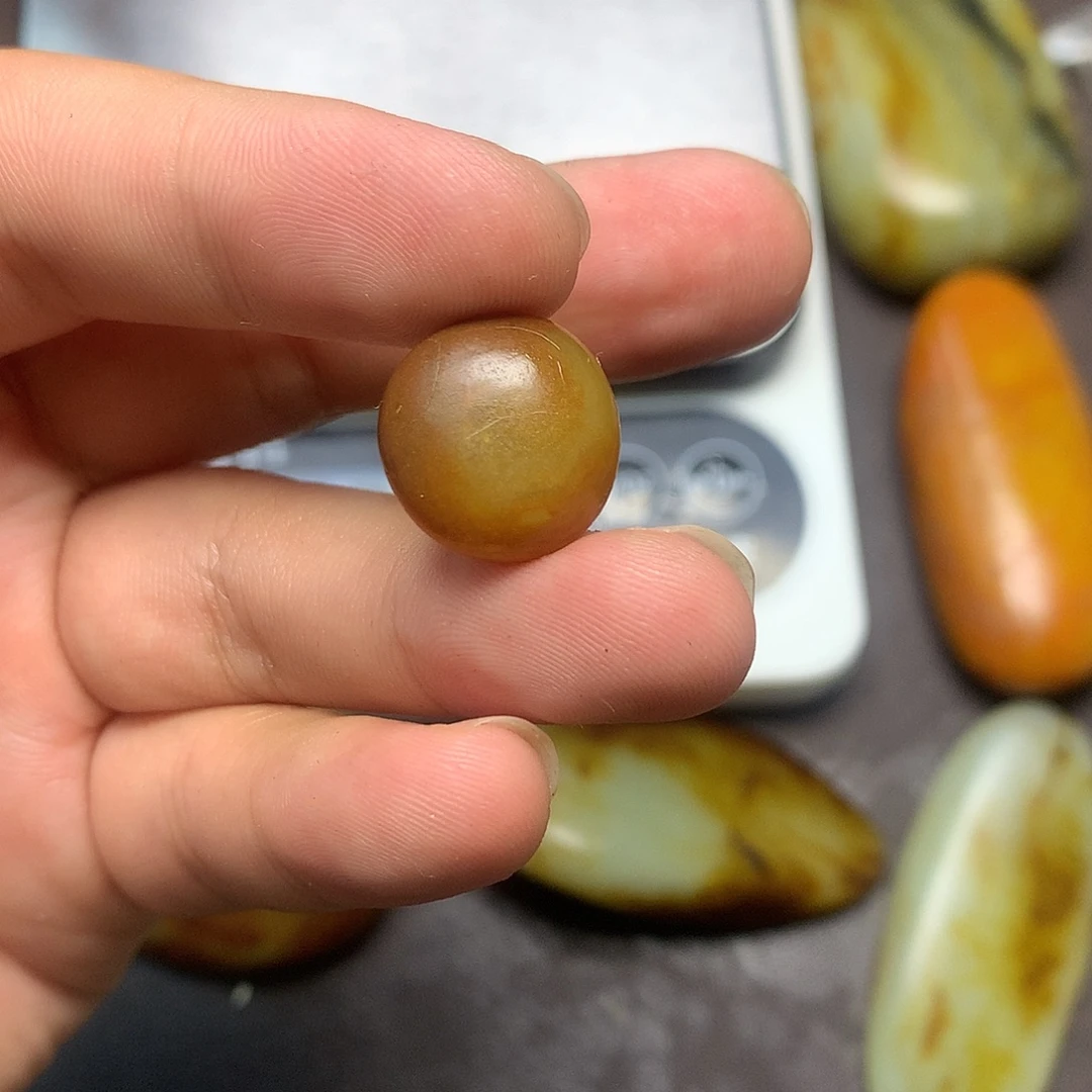 和田玉（糖玉）未镶嵌挂件