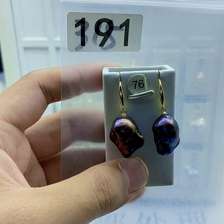 淡水珍珠颈饰合金