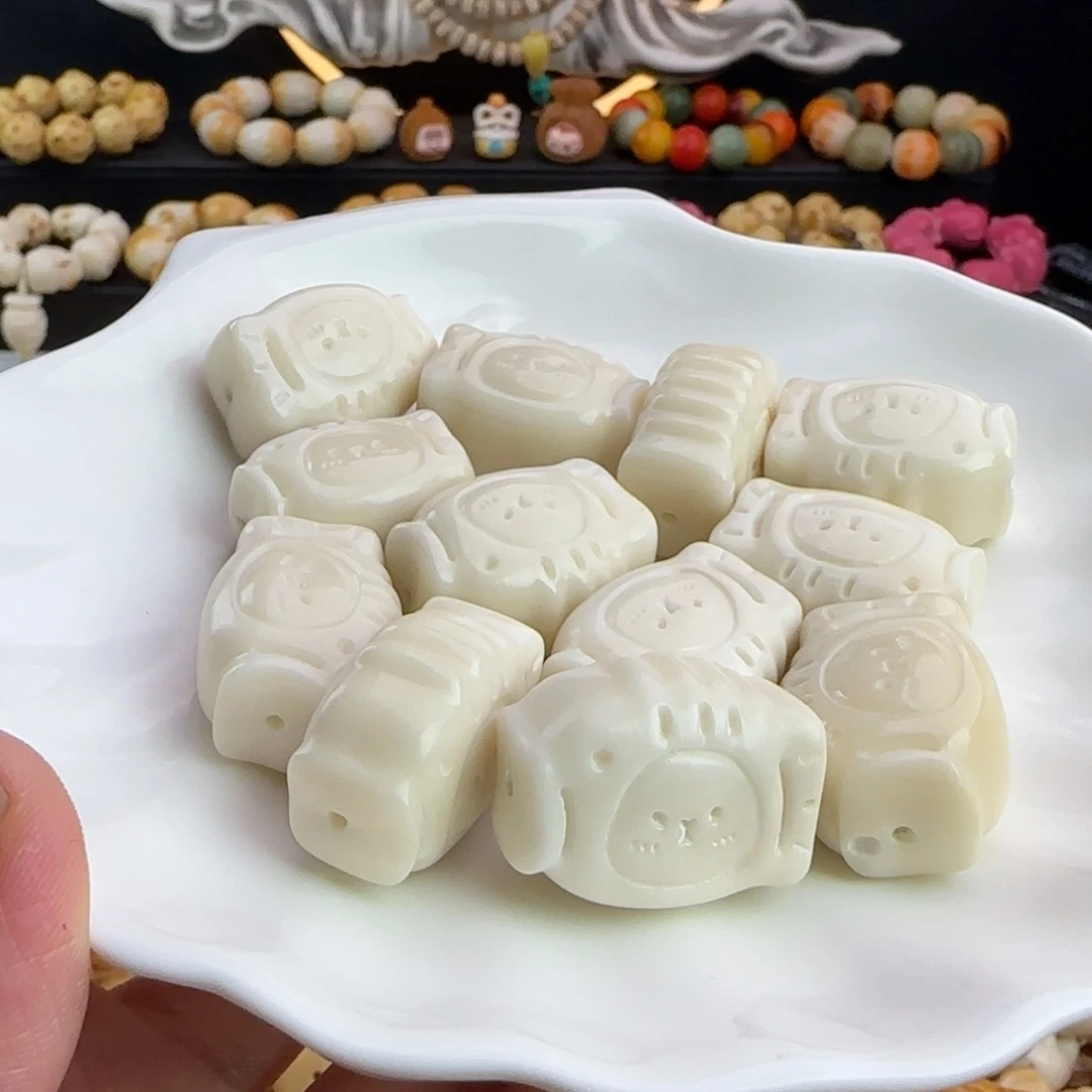 菩提根/象牙果吊坠微瑕牙果白色鱼多妹3颗