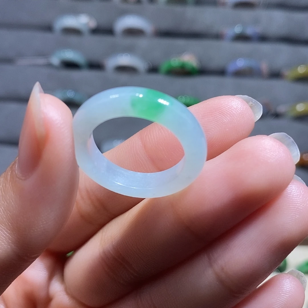 翡翠戒指未镶嵌圈口14.15