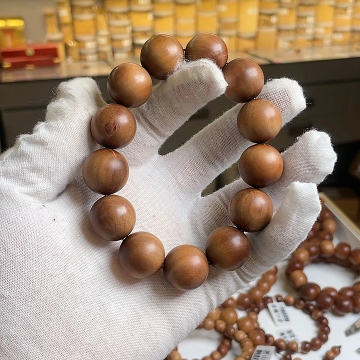 【闪购商品】檀香木手串/手链云**尿1.8福利