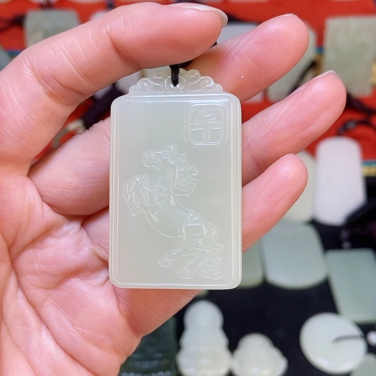 【闪购商品】颈饰未镶嵌和田玉❤️**