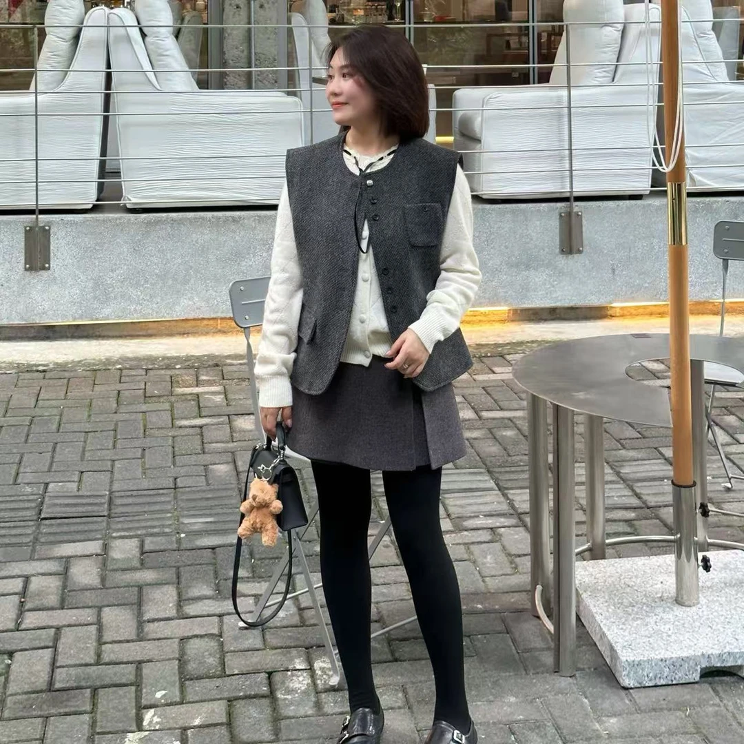 【汐汐女装二店】小个子定制秋季单排扣时尚百搭无袖马甲 XX2510004