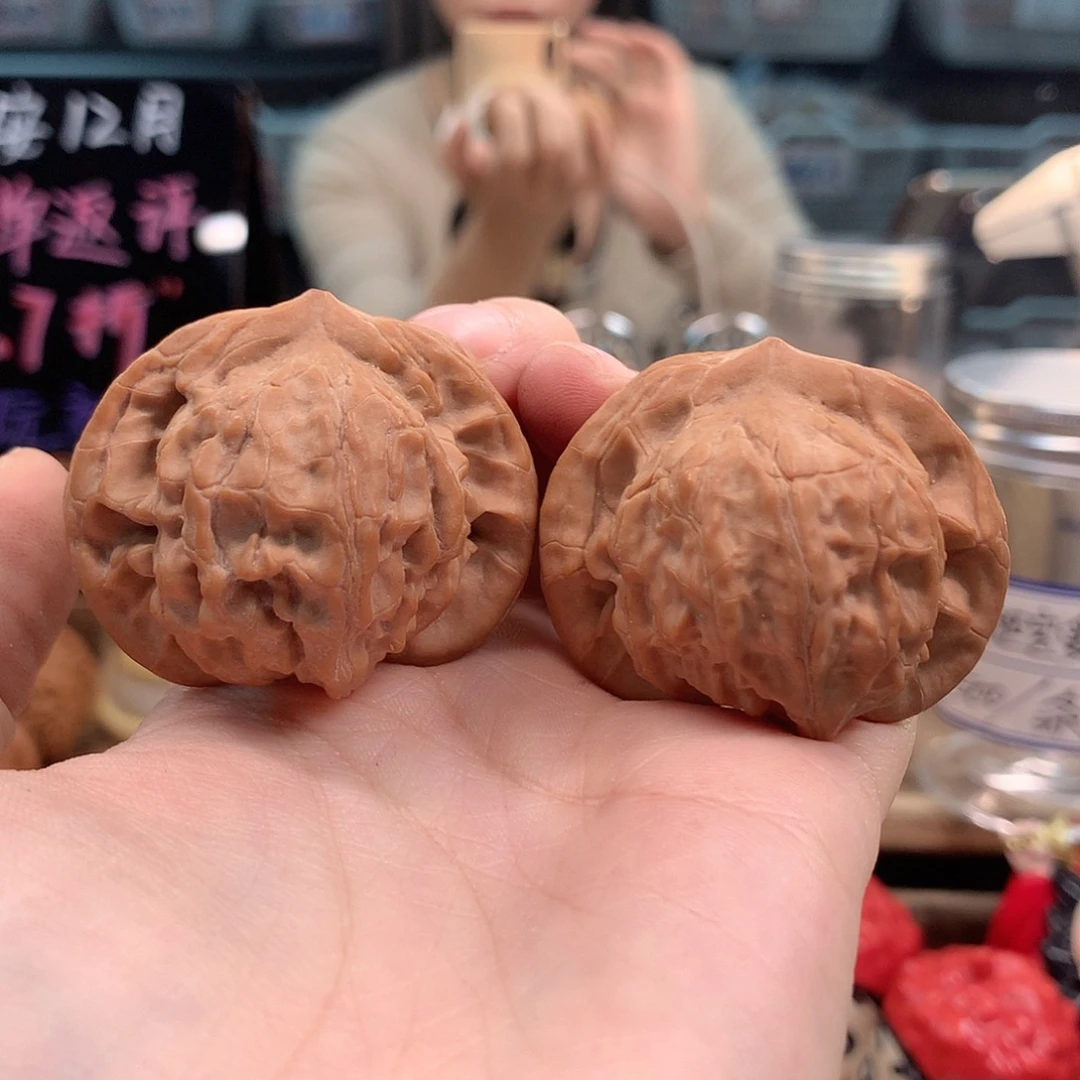 吊坠文玩核桃红皮图图