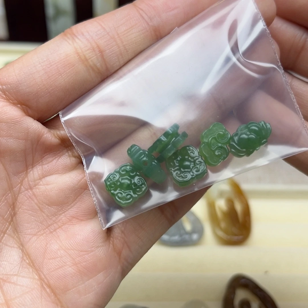 计***机和田玉未镶嵌珠宝半成品