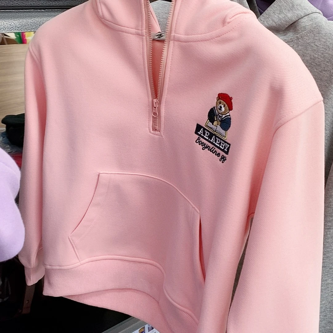 童装粉色130码卫衣