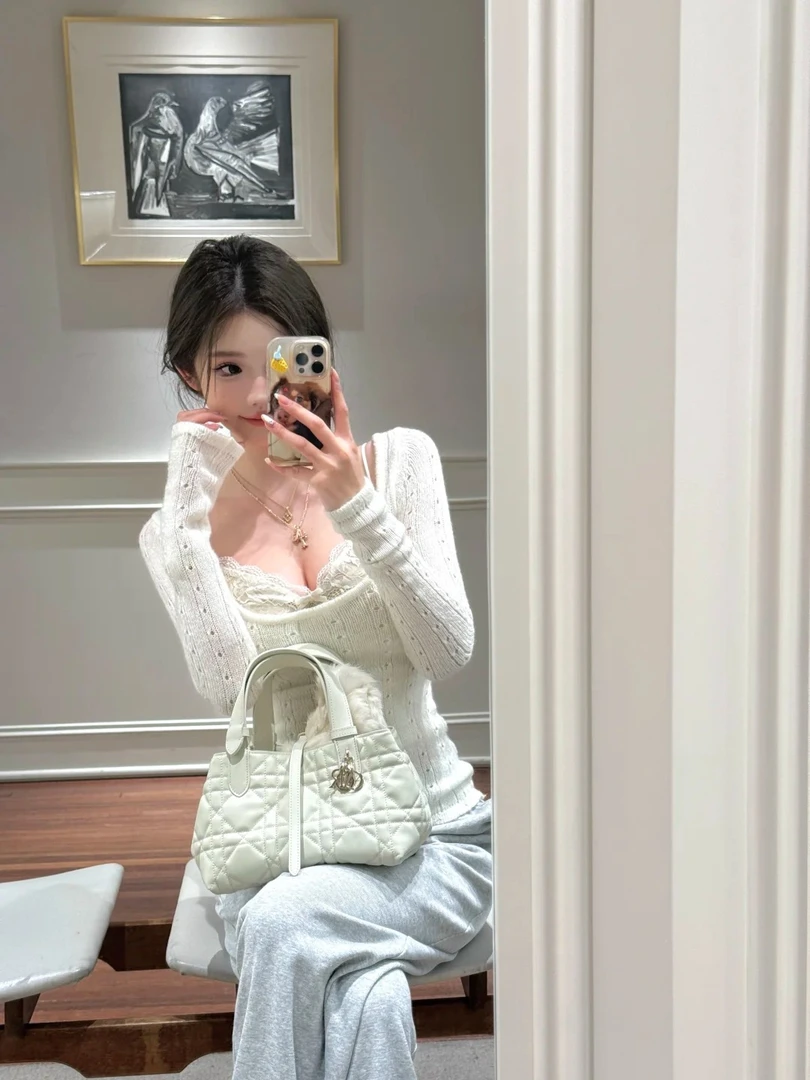 纯欲风蕾丝拼接假两件设计修身显瘦上衣女2025初春新款直筒休闲裤