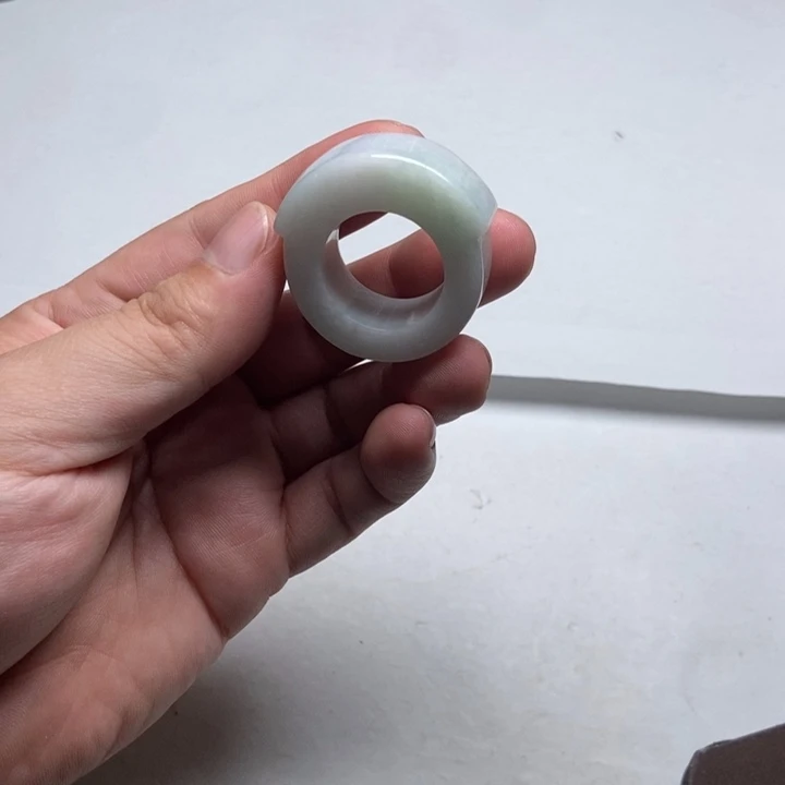 翡翠未镶嵌颈饰马鞍9