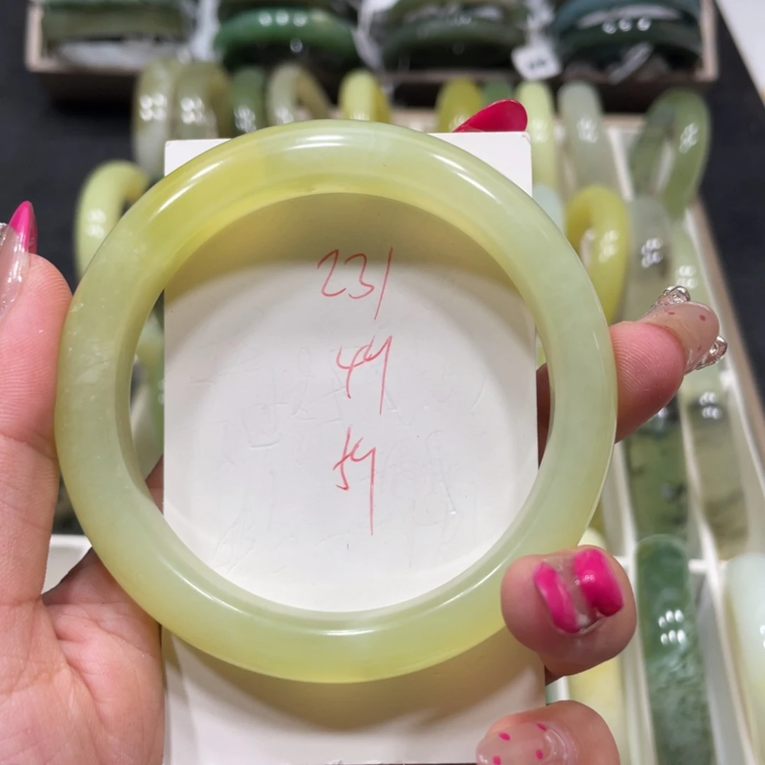 未镶嵌蛇纹石玉手镯