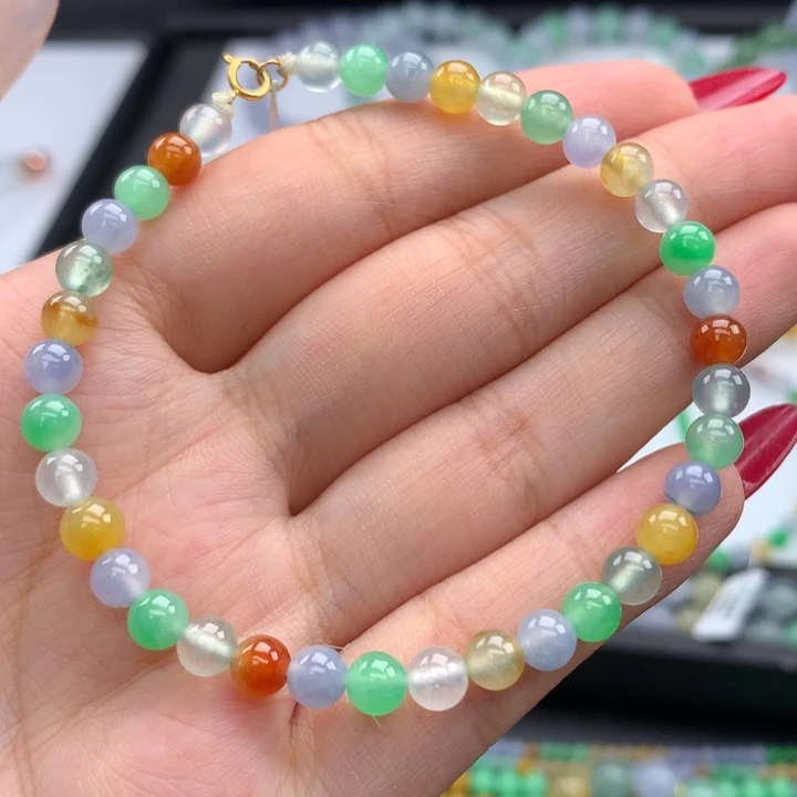 翡翠手镯未镶嵌翡翠