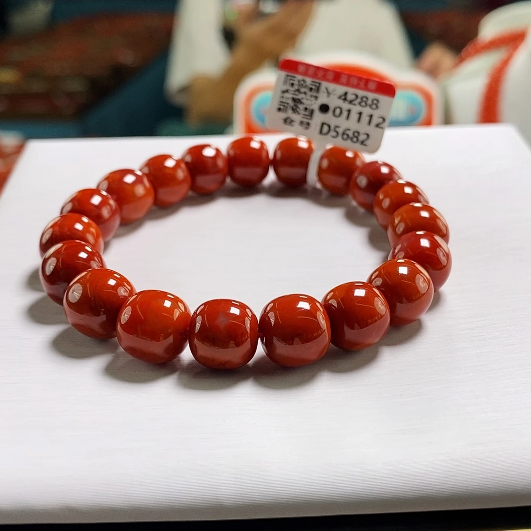 未镶嵌瓦西   10+mm   多样性发一南红玛瑙