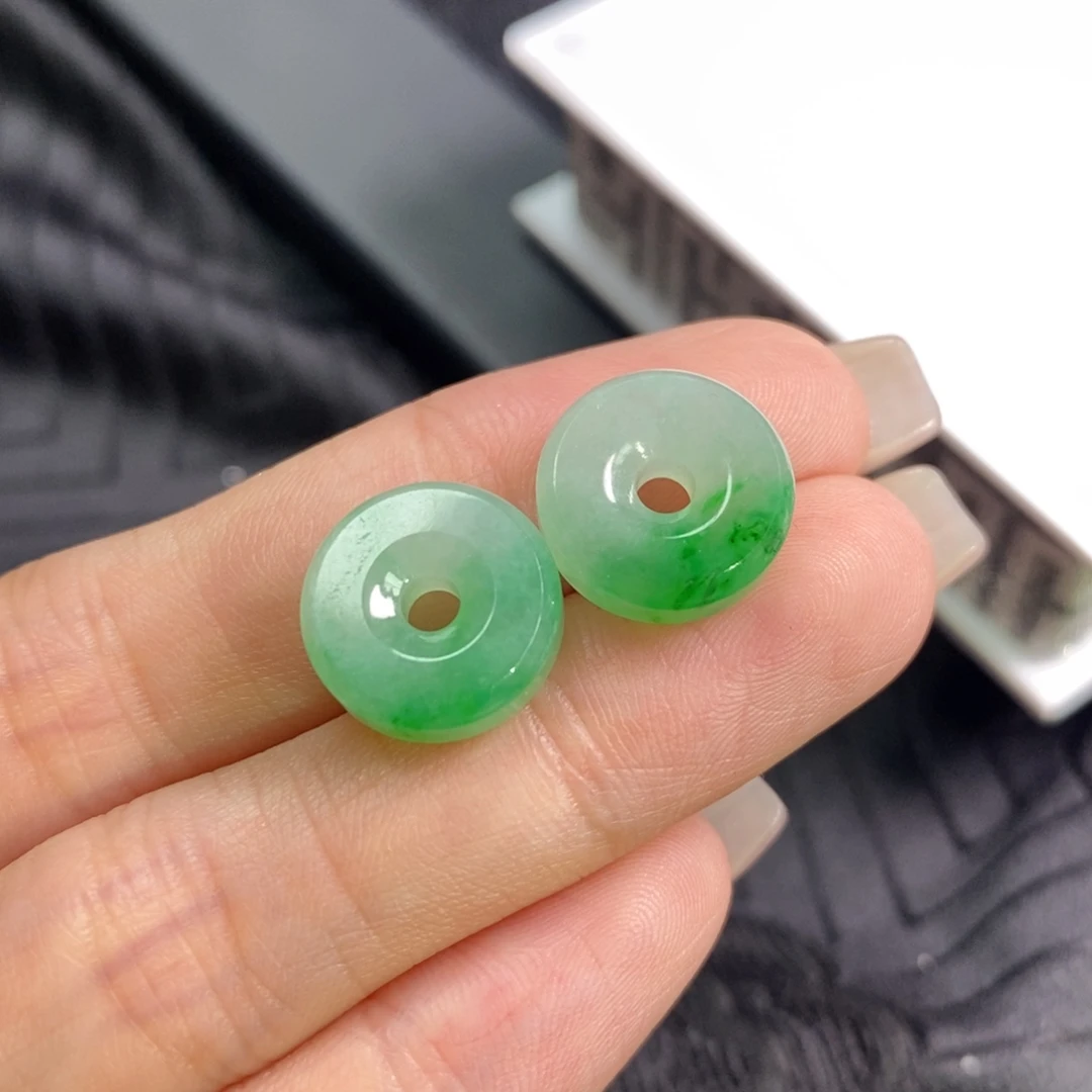 未镶嵌翡翠耳饰甜甜圈