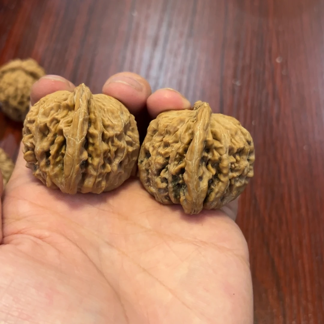 文玩核桃吊坠四座楼