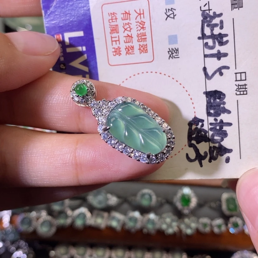 【闪购商品】翡翠未镶嵌颈饰天然