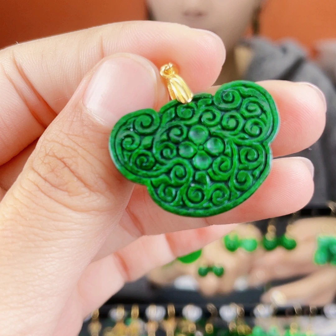 翡翠未镶嵌耳饰饰品