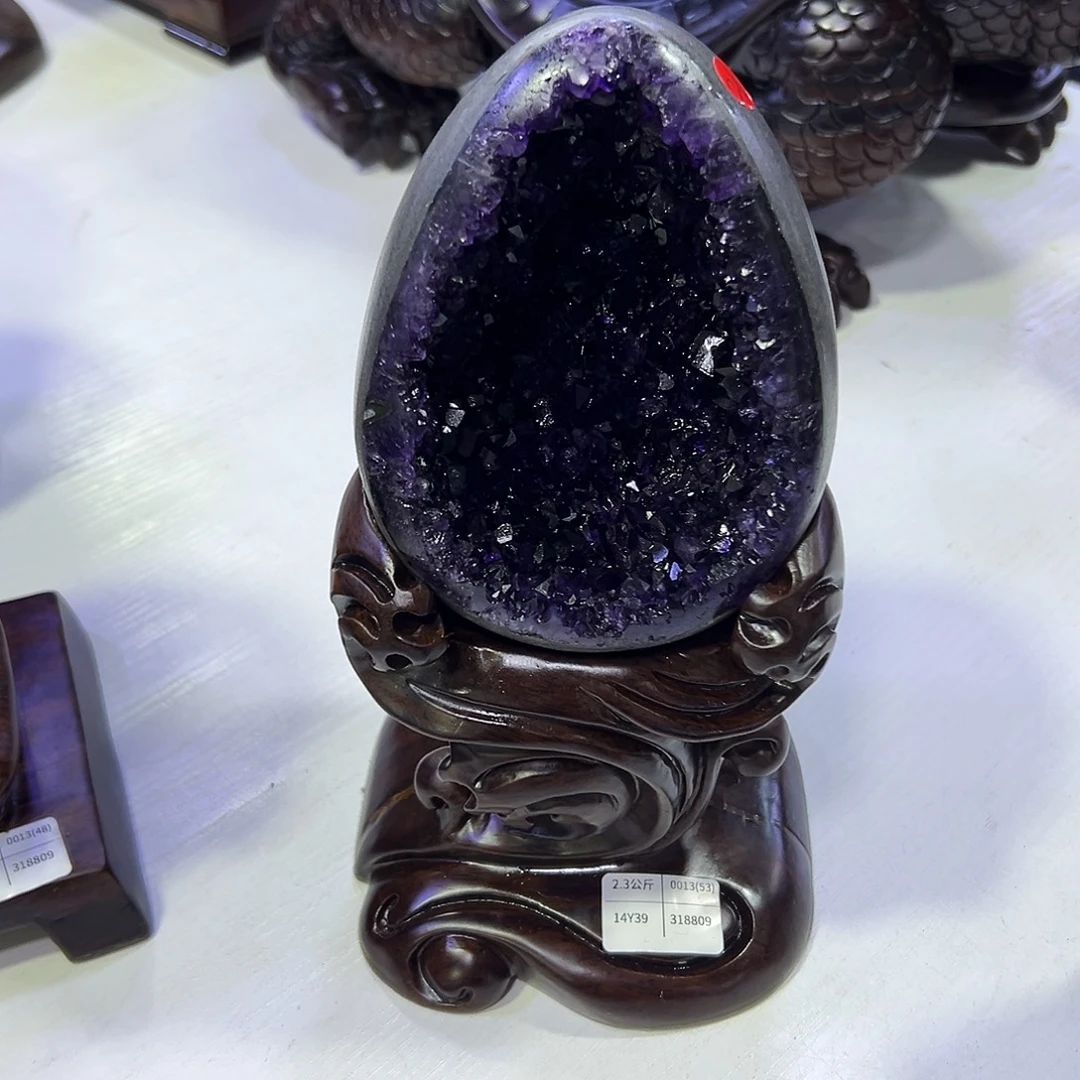 紫晶未镶嵌大型摆件（非配饰）