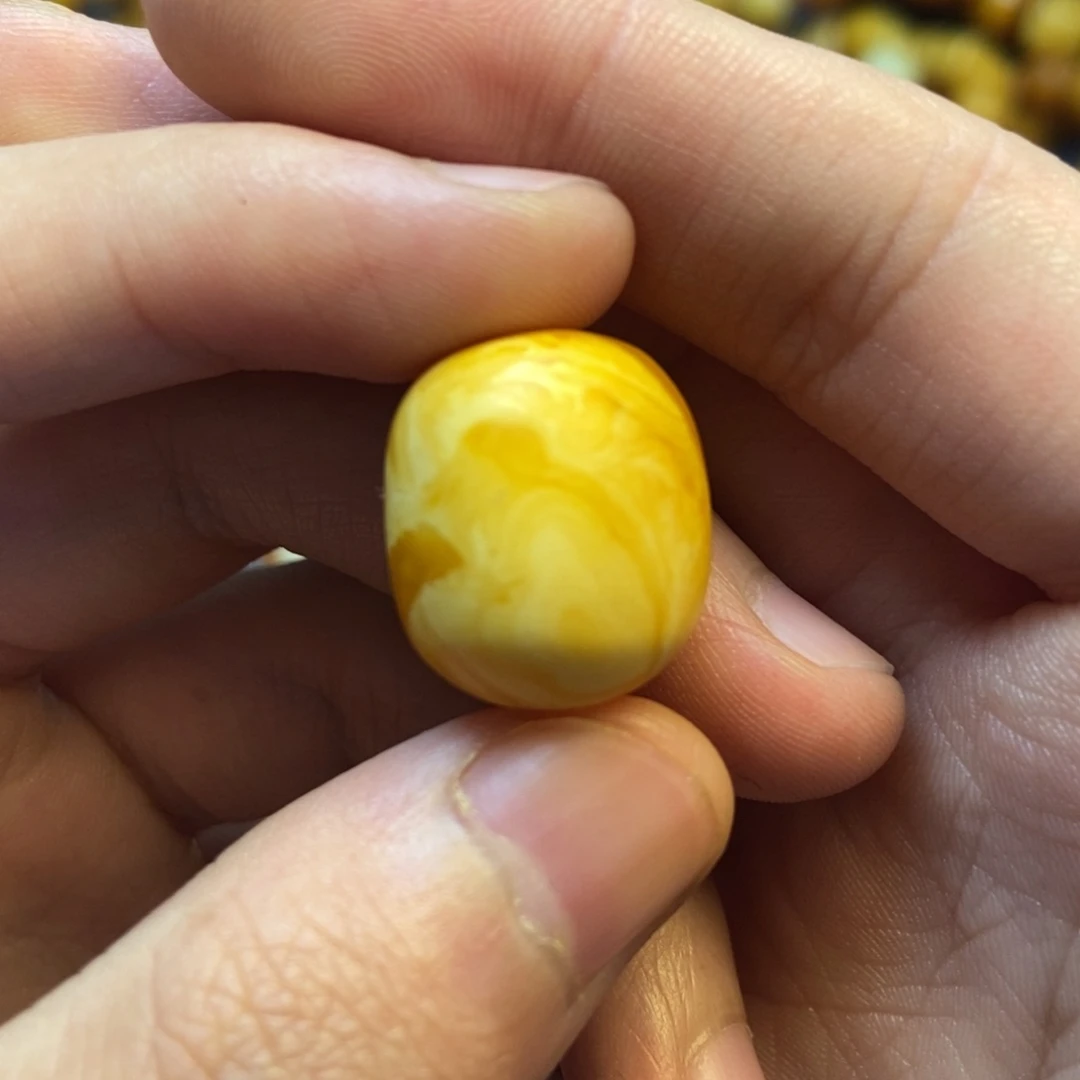 琥珀足铂镶嵌珠宝奇石