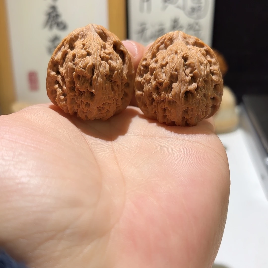 吊坠桃核南将8号35三角有黄