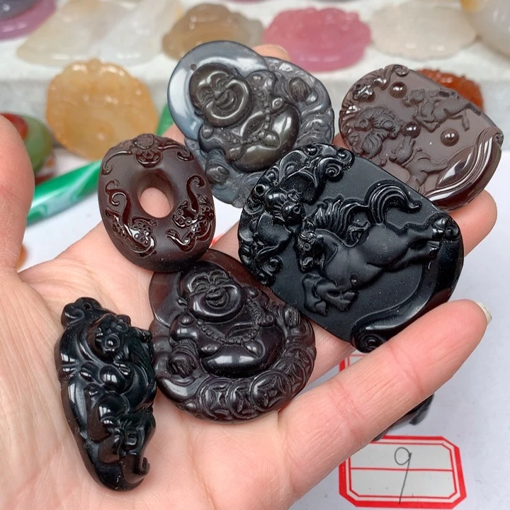 黑曜岩颈饰未镶嵌小**鱼