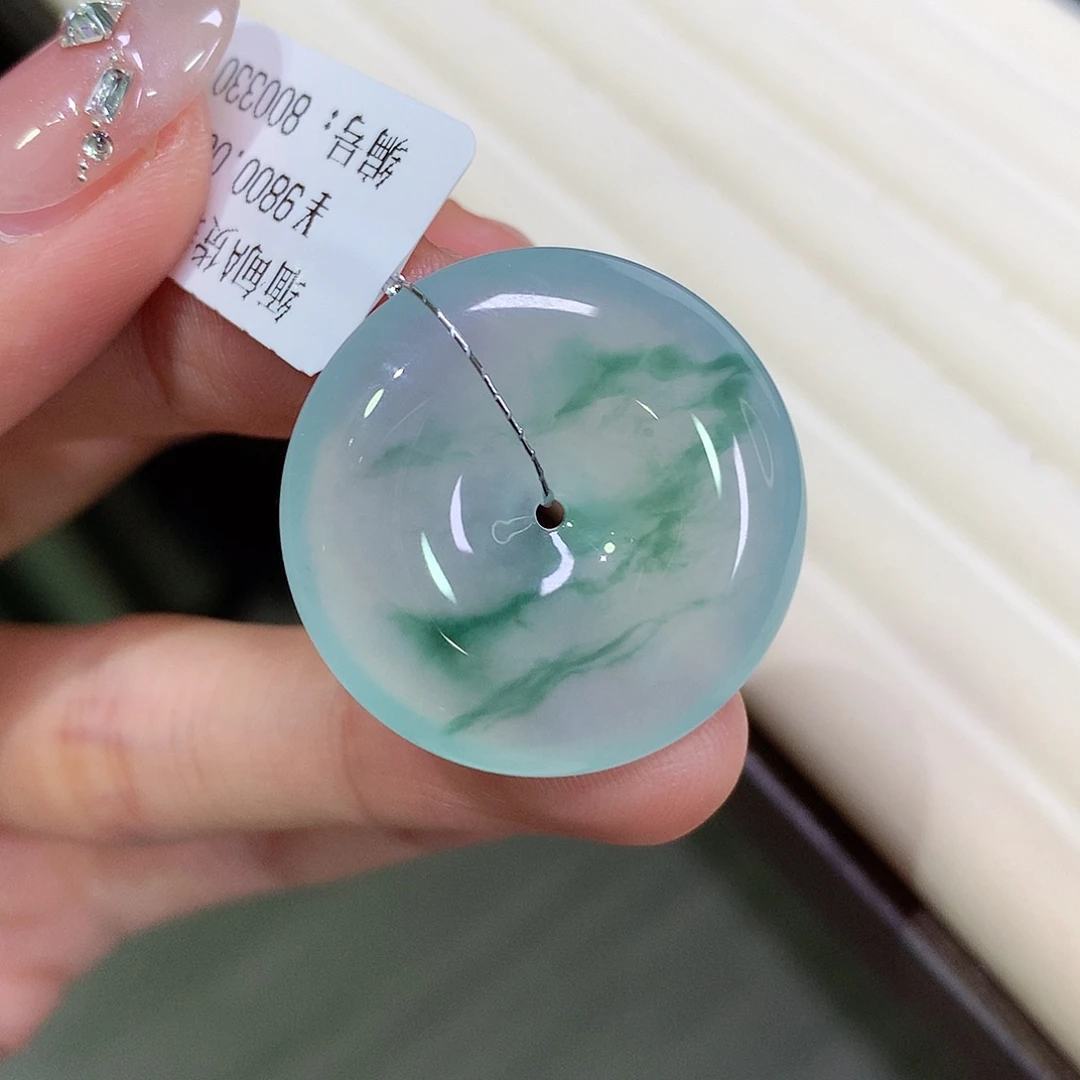 翡翠未镶嵌颈饰扣