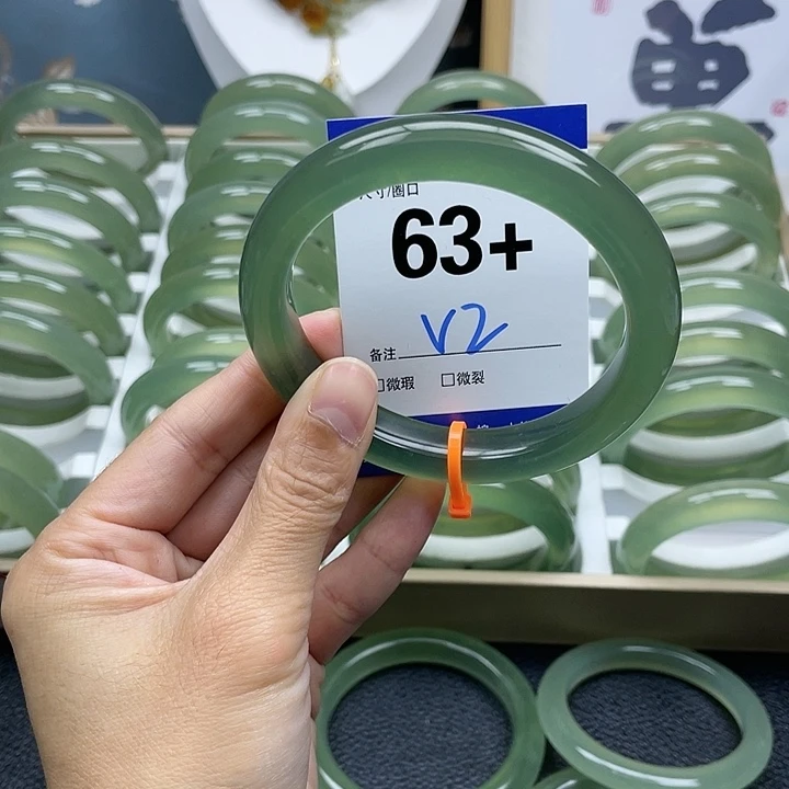 y****蛇纹石玉未镶嵌手镯