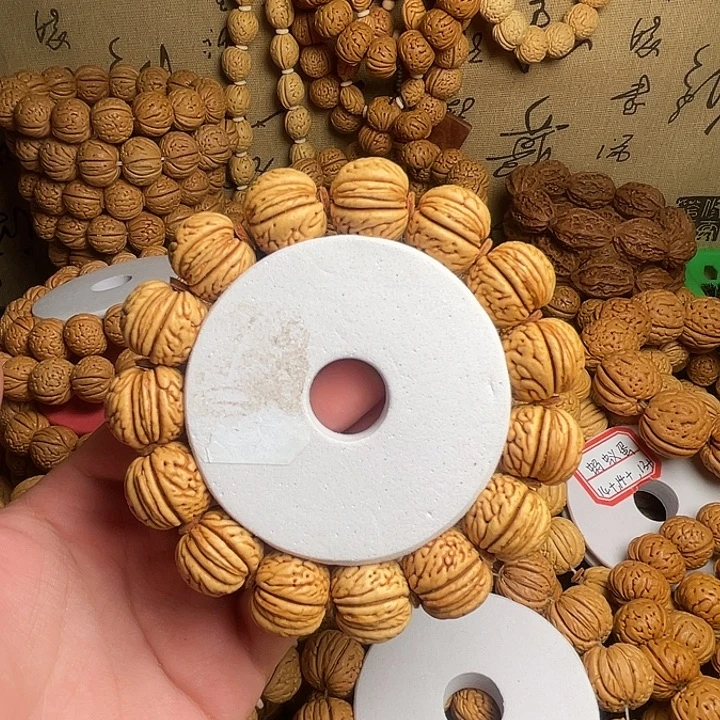 桃核吊坠苹果园手串