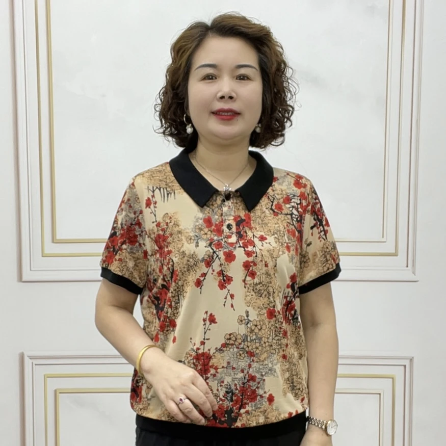 2025夏季短袖时尚减龄花色洋气中老年上衣百搭气质女士宽松妈妈装