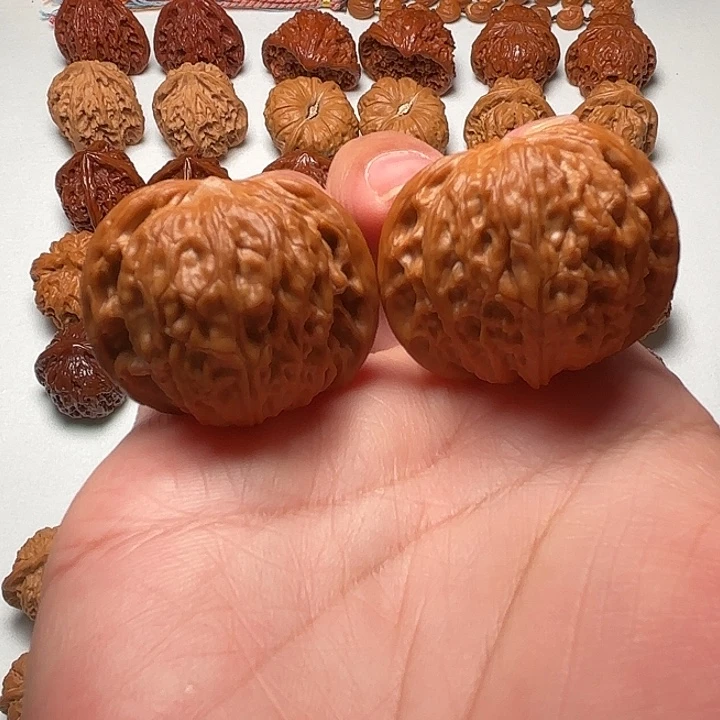 吊坠文玩核桃39山地红皮磨盘