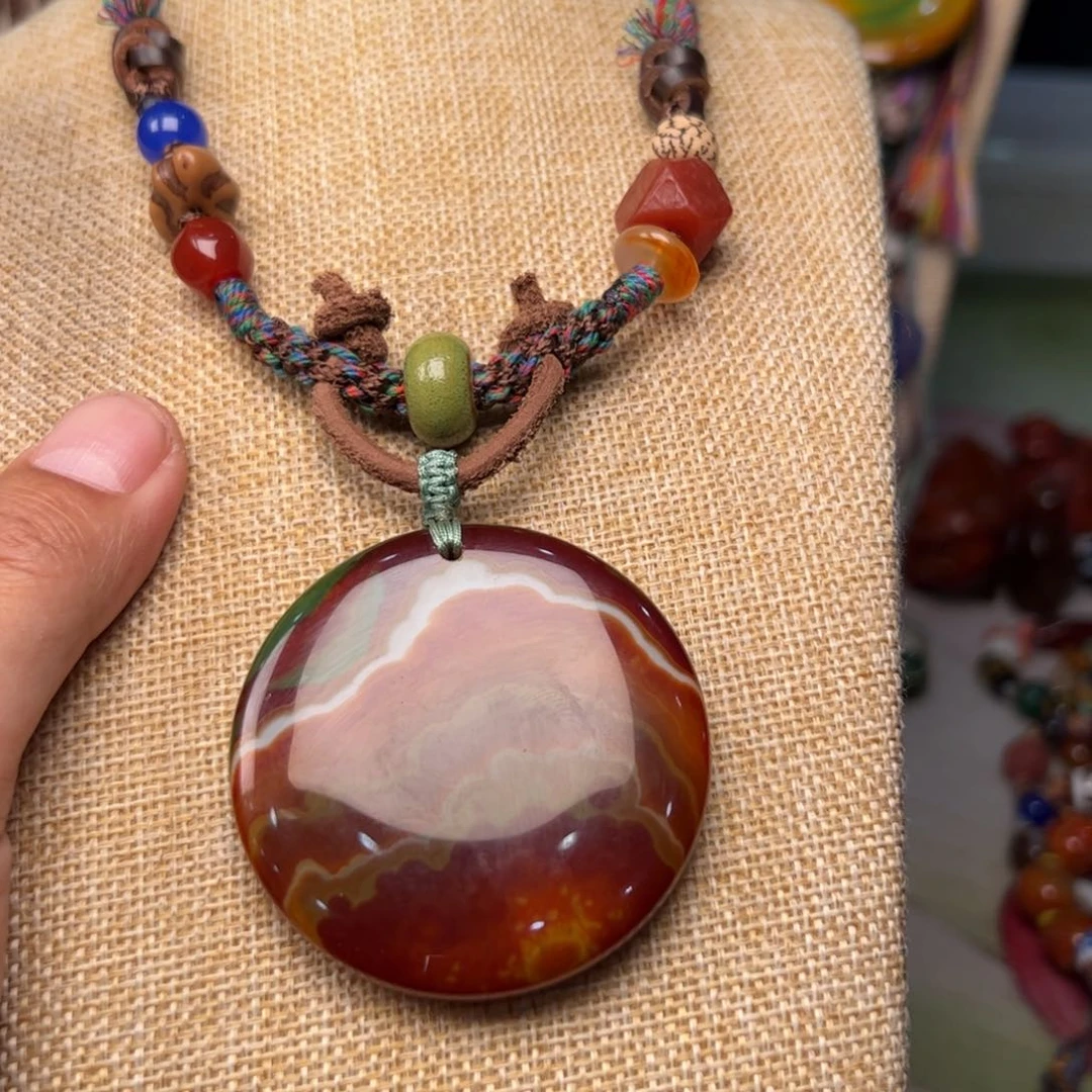 玛瑙/玉髓颈饰未镶嵌