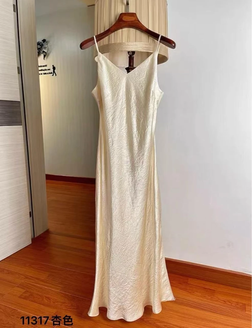 杨杨 夏季时尚吊带连衣裙11317