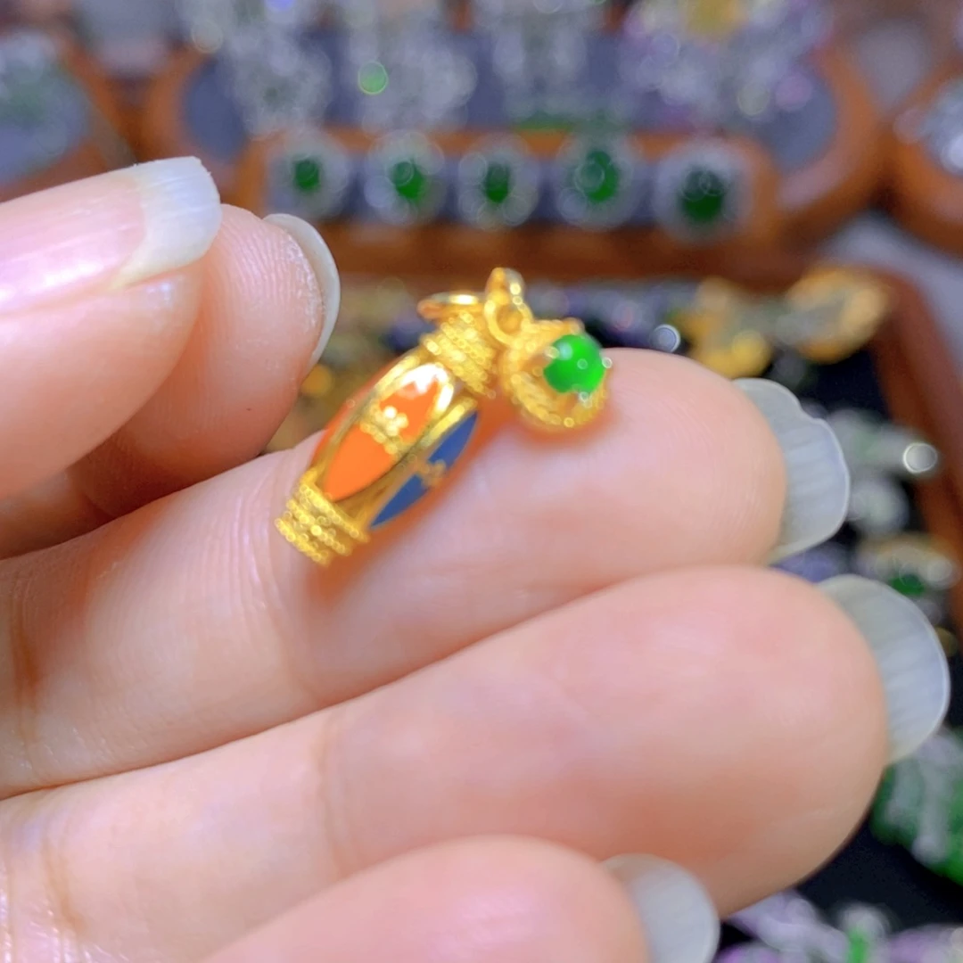 翡翠颈饰银S925镶嵌天然翡翠