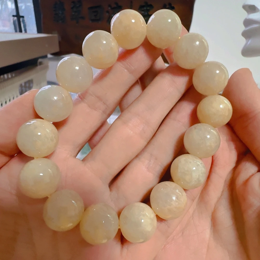 格***熊翡翠未镶嵌颈饰翡翠240