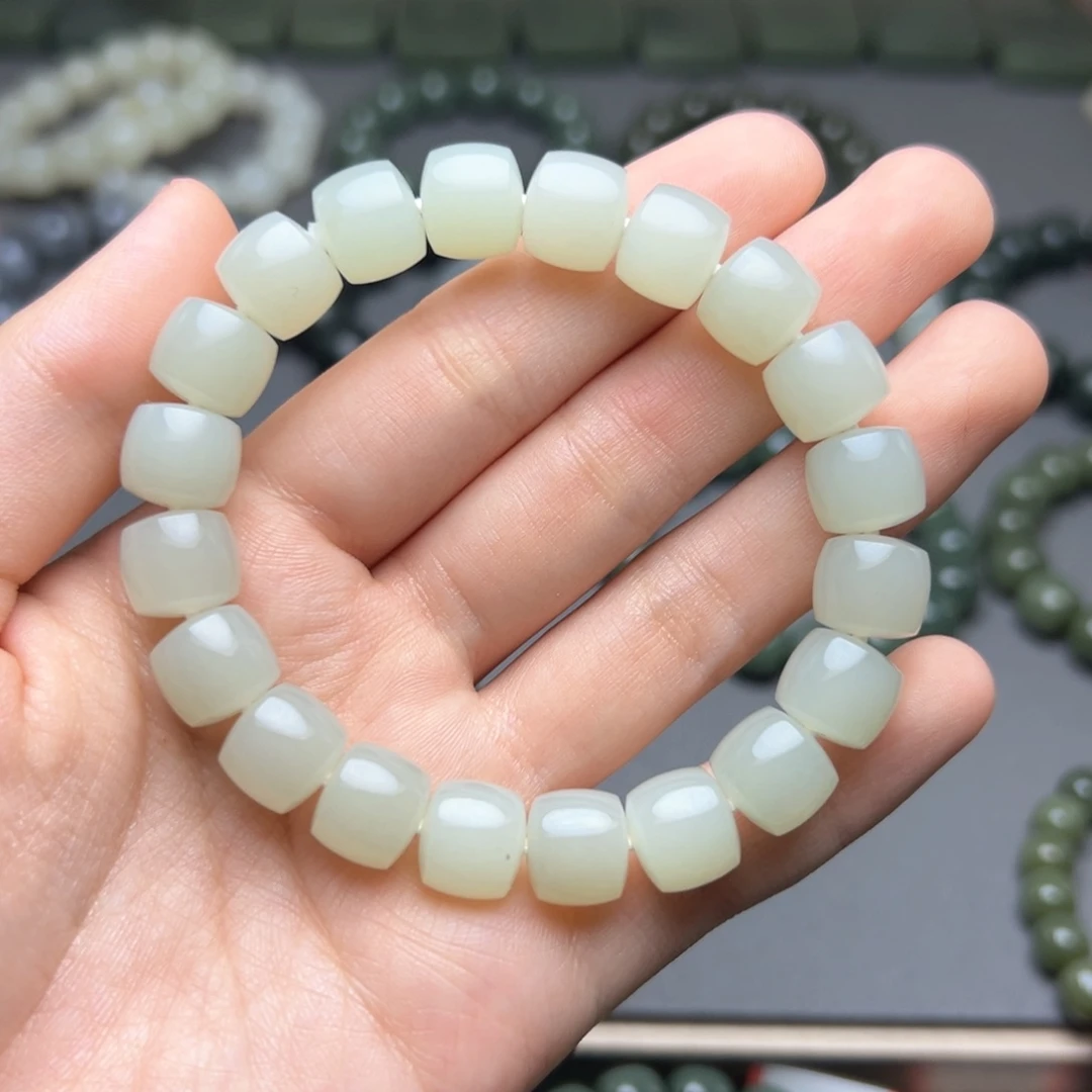 和田玉手链未镶嵌Q****n