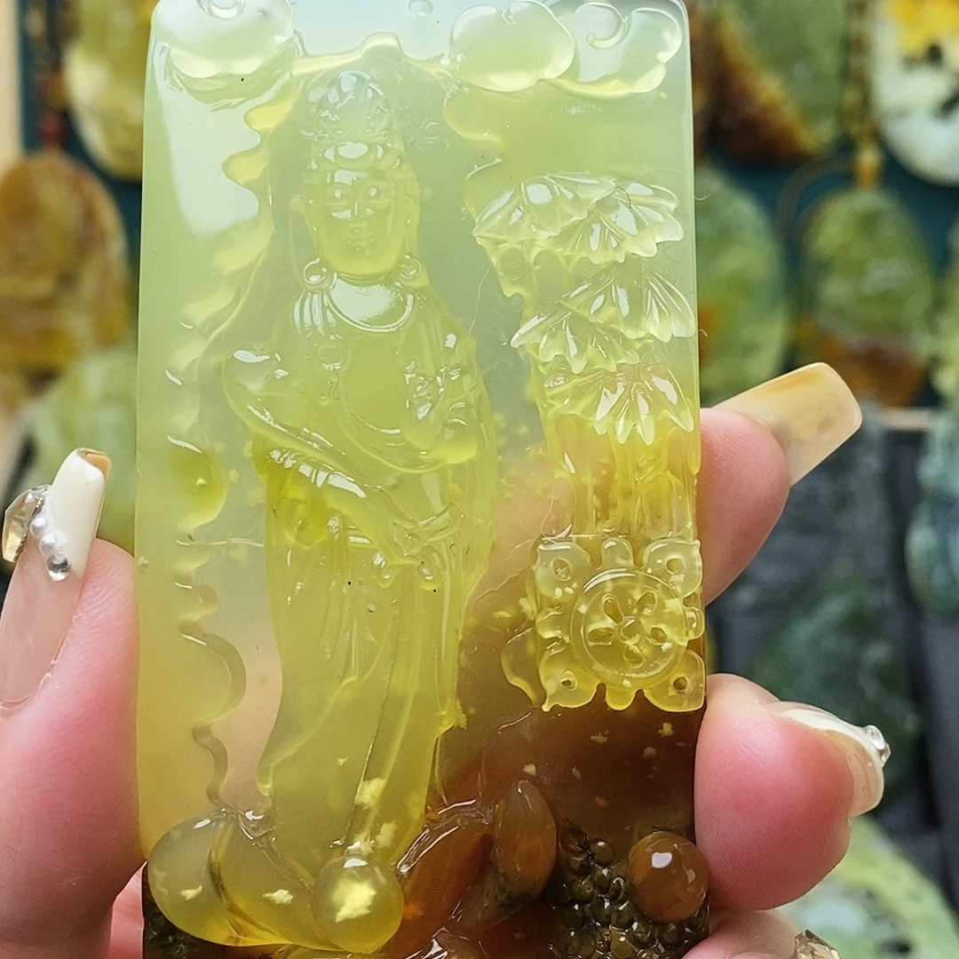 蛇纹石玉未镶嵌颈饰竹林观音