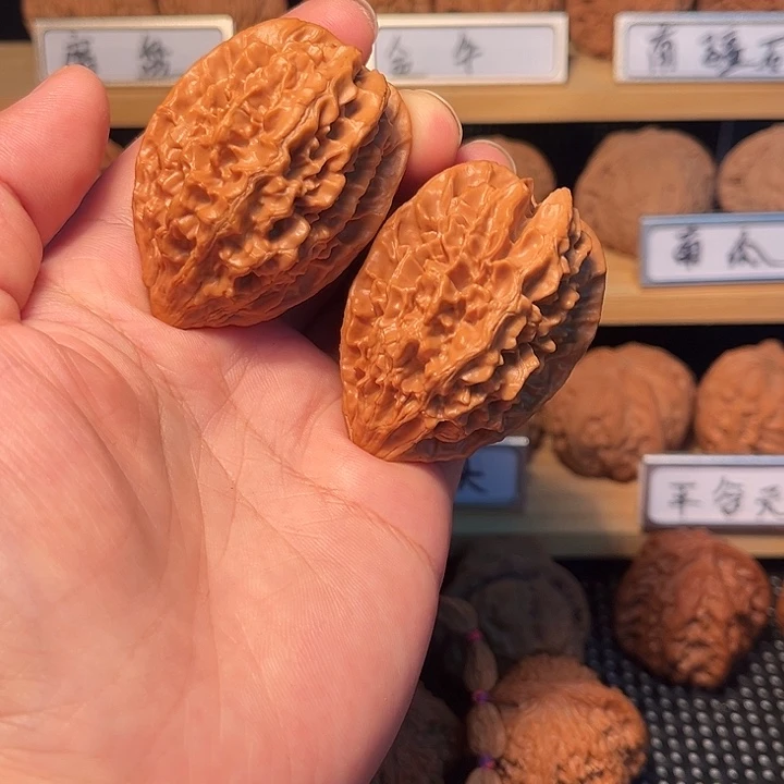 核桃39招财鼠。