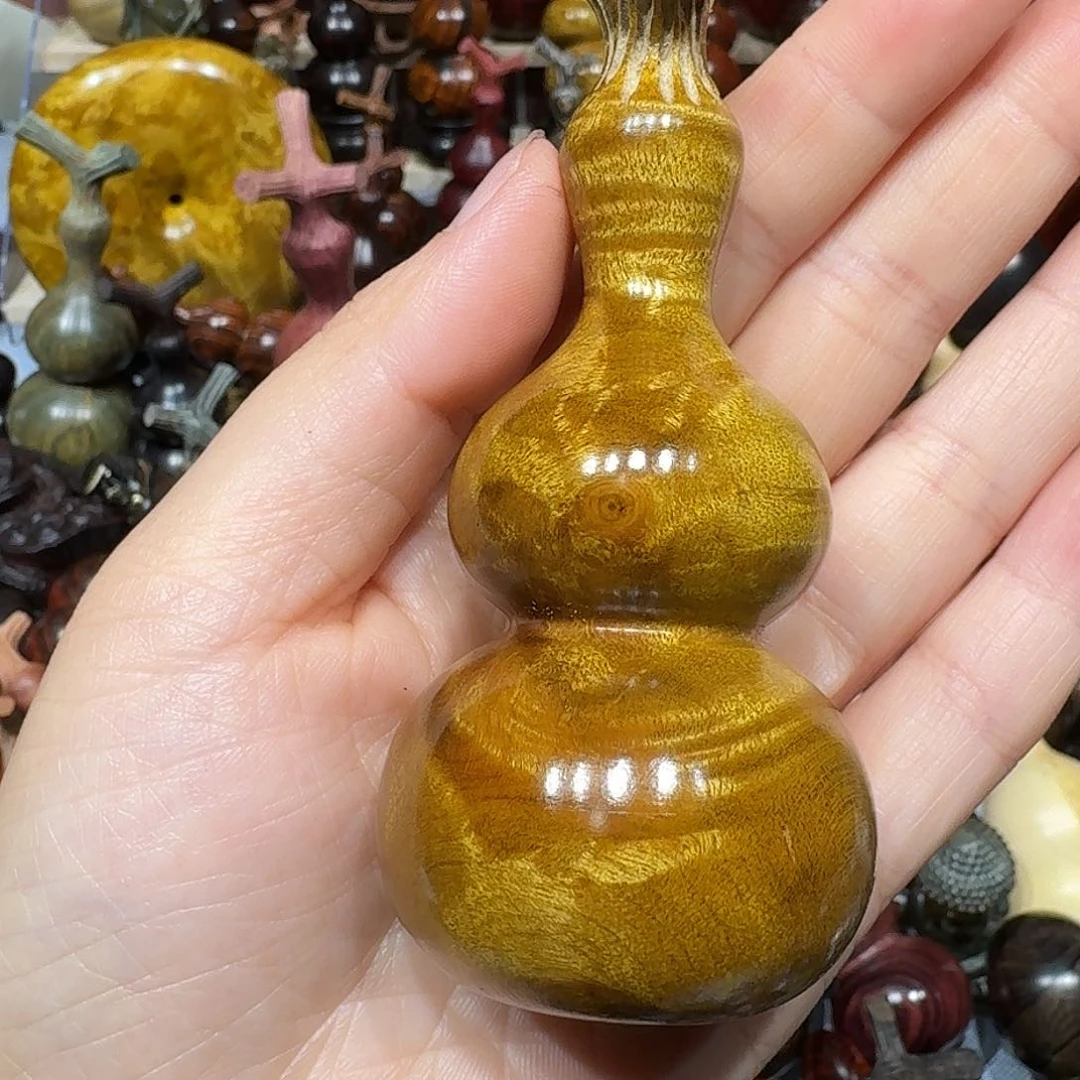 香榧木还*黄金樟葫芦葫芦